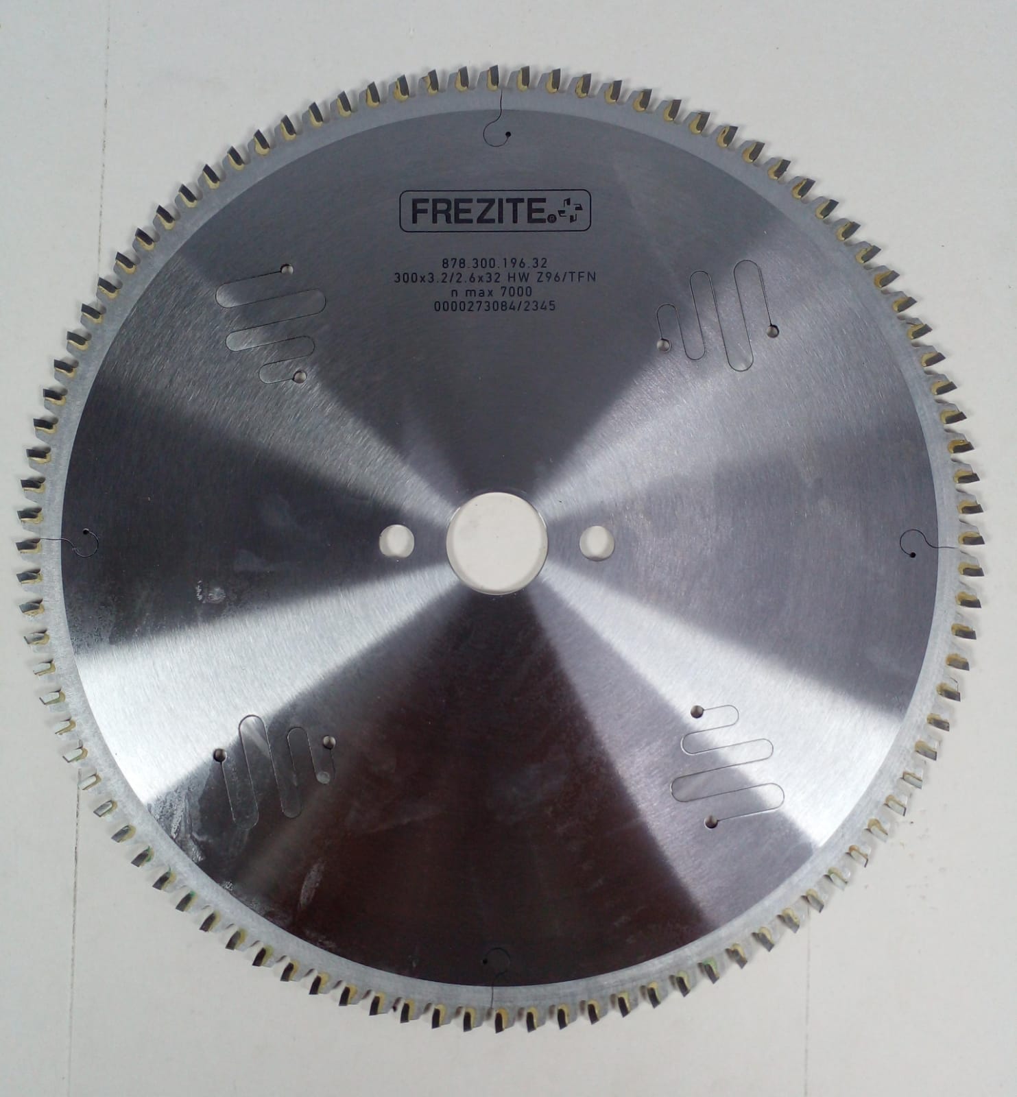 Aluminio / PVC