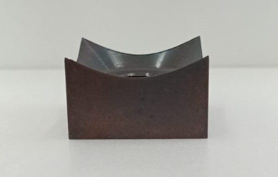 Vista 2 de Cuchilla trituradora – 27x 27x 19 mm con agujero central roscado
